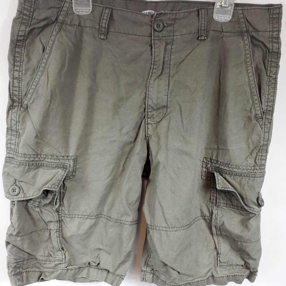 Old Navy Grey Cargo Shorts Mens Sz 36 Tall - Picture 2 of 8